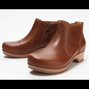 Dansko booties, size 38